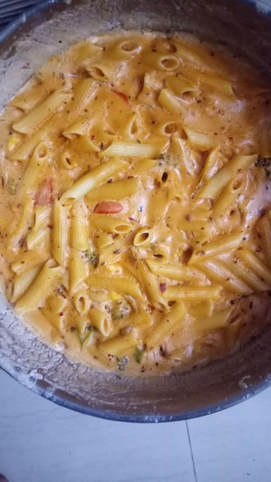 Tasty Pasta in Pink Sauce cooked by COOX chefs cooks during occasions parties events at home