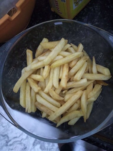 Tasty Peri Peri Fries cooked by COOX chefs cooks during occasions parties events at home
