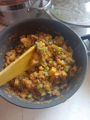 Tasty Aloo Parwal cooked by COOX chefs cooks during occasions parties events at home