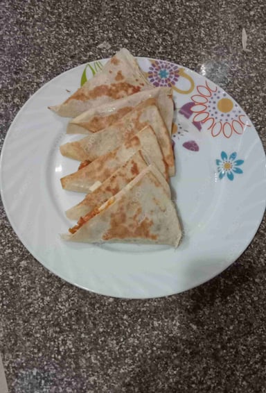 Tasty Chicken Quesadillas cooked by COOX chefs cooks during occasions parties events at home