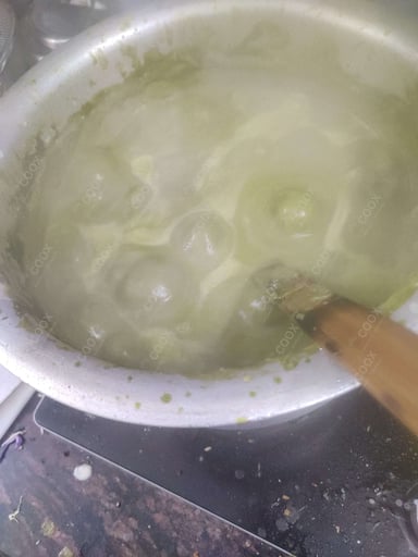 Tasty Green Thai Chicken Curry cooked by COOX chefs cooks during occasions parties events at home