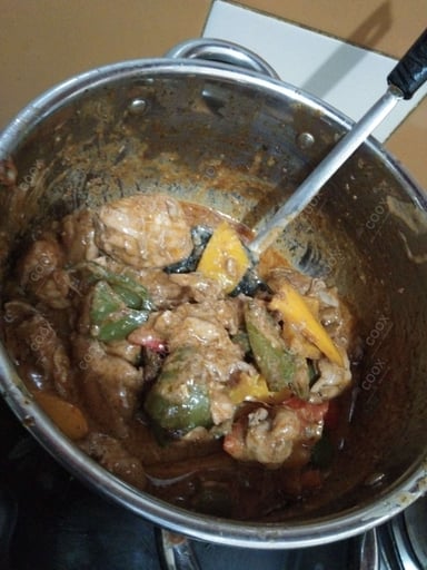 Tasty Grilled Chicken cooked by COOX chefs cooks during occasions parties events at home