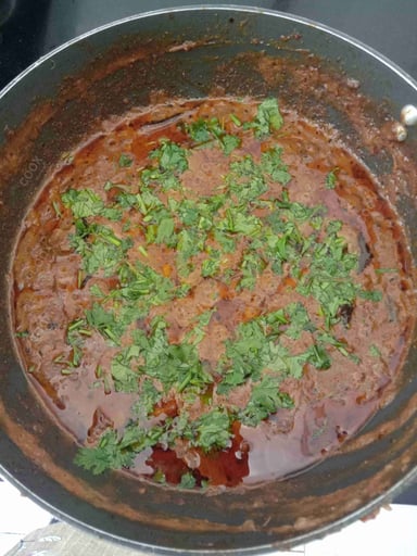 Tasty Chettinad Chicken cooked by COOX chefs cooks during occasions parties events at home