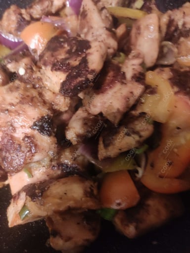 Tasty Chicken Quesadillas cooked by COOX chefs cooks during occasions parties events at home