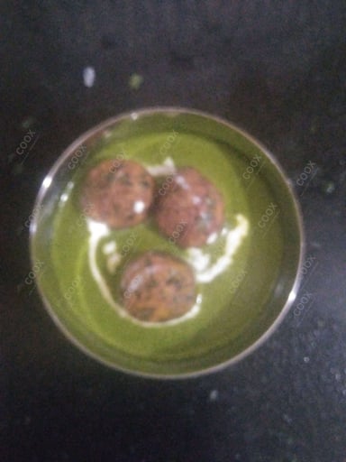 Tasty Palak Kofta cooked by COOX chefs cooks during occasions parties events at home