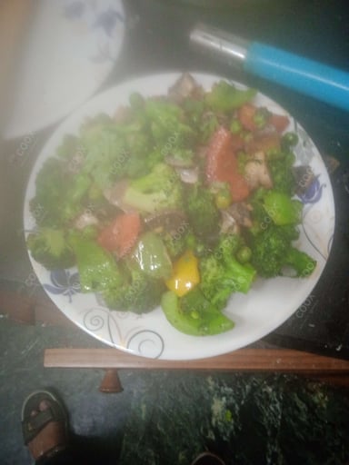 Tasty Vegetable Stir Fry cooked by COOX chefs cooks during occasions parties events at home