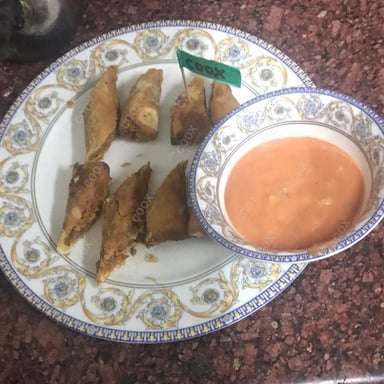 Tasty Veg Spring Rolls cooked by COOX chefs cooks during occasions parties events at home