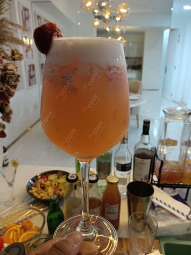 Tasty Strawberry Daiquiri  cooked by COOX chefs cooks during occasions parties events at home