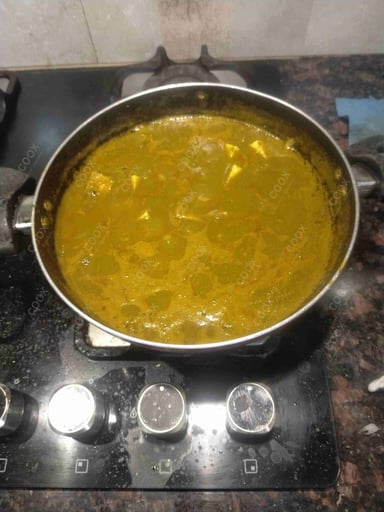 Tasty Palak Paneer cooked by COOX chefs cooks during occasions parties events at home