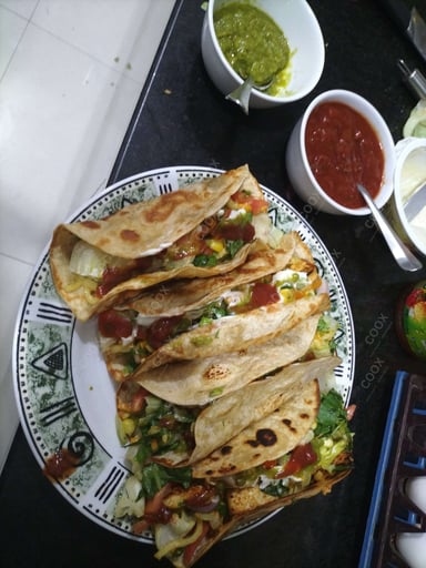 Tasty Taco Salad cooked by COOX chefs cooks during occasions parties events at home