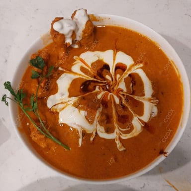Tasty Butter Chicken cooked by COOX chefs cooks during occasions parties events at home