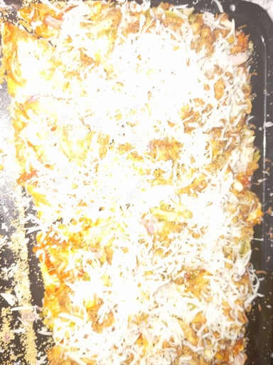 Tasty Chicken Pizza cooked by COOX chefs cooks during occasions parties events at home