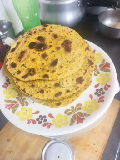 Tasty Missi Roti cooked by COOX chefs cooks during occasions parties events at home