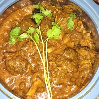 Tasty Mutton Rogan Josh cooked by COOX chefs cooks during occasions parties events at home