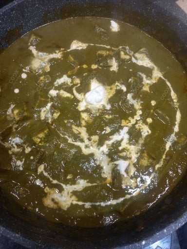 Tasty Palak Paneer cooked by COOX chefs cooks during occasions parties events at home