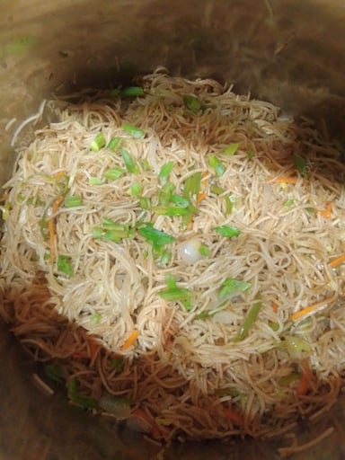 Tasty Spaghetti Aglio e Olio cooked by COOX chefs cooks during occasions parties events at home
