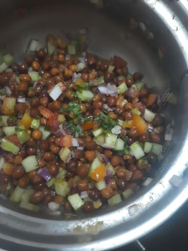 Tasty Kala Chana (Dry) cooked by COOX chefs cooks during occasions parties events at home