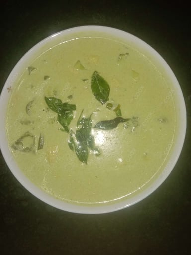 Tasty Green Thai Curry cooked by COOX chefs cooks during occasions parties events at home
