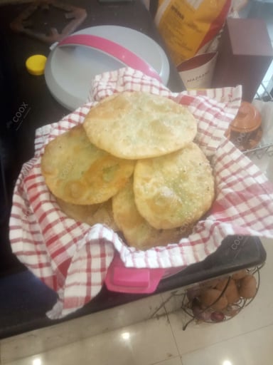 Tasty Kulcha cooked by COOX chefs cooks during occasions parties events at home
