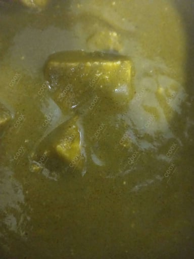 Tasty Palak Paneer cooked by COOX chefs cooks during occasions parties events at home