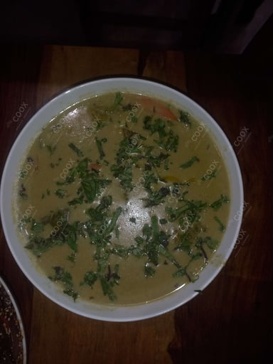 Tasty Green Thai Curry cooked by COOX chefs cooks during occasions parties events at home