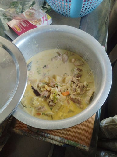 Tasty Chicken Stew cooked by COOX chefs cooks during occasions parties events at home