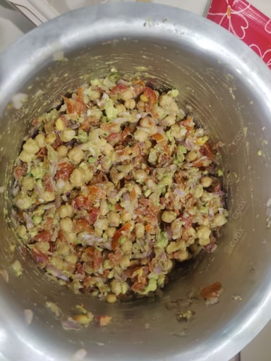 Tasty Chickpea Salad cooked by COOX chefs cooks during occasions parties events at home
