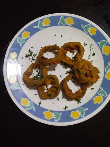 Tasty Onion Rings cooked by COOX chefs cooks during occasions parties events at home