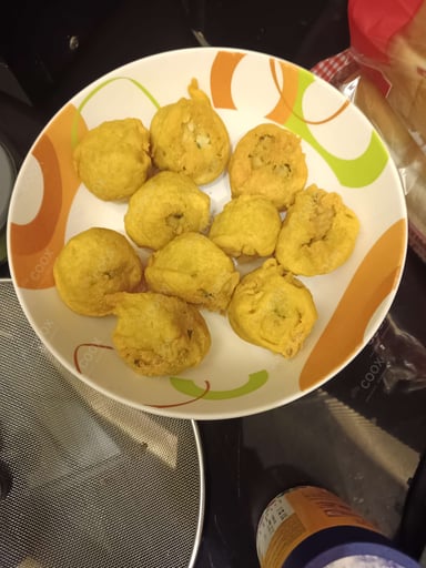 Tasty Vada Pav cooked by COOX chefs cooks during occasions parties events at home