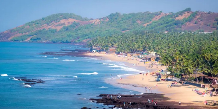 Cleaners in Anjuna