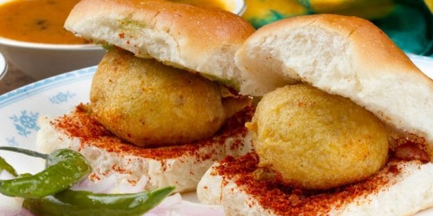 Maharashtrian Cooks and Chefs