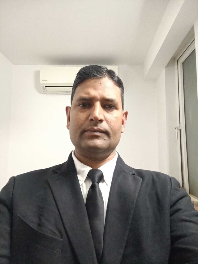 Chef from COOX at bookings. Professional cooks chefs at home