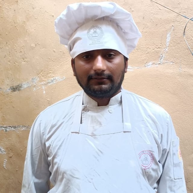 COOX best rated cooks chefs with highest ratings, reviews, feedback. Hire expert trending cooks for small house parties, private parties