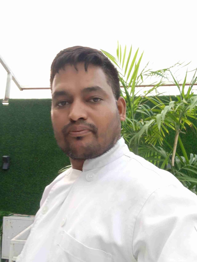 COOX best rated cooks chefs with highest ratings, reviews, feedback. Hire expert trending cooks for small house parties, private parties