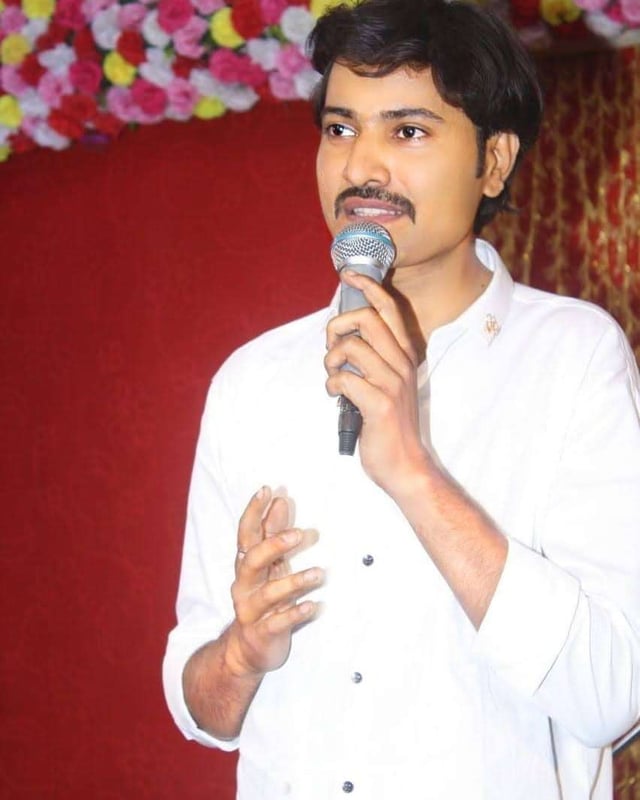 COOX best rated cooks chefs with highest ratings, reviews, feedback. Hire expert trending cooks for small house parties, private parties