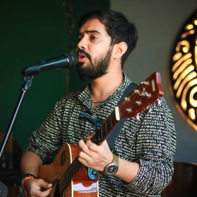 COOX best rated cooks chefs with highest ratings, reviews, feedback. Hire expert trending cooks for small house parties, private parties