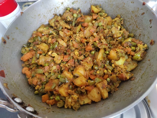 Delicious Mix Pakode prepared by COOX