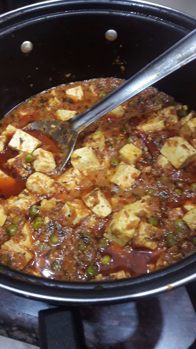 Tasty Matar Paneer cooked by COOX chefs cooks during occasions parties events at home