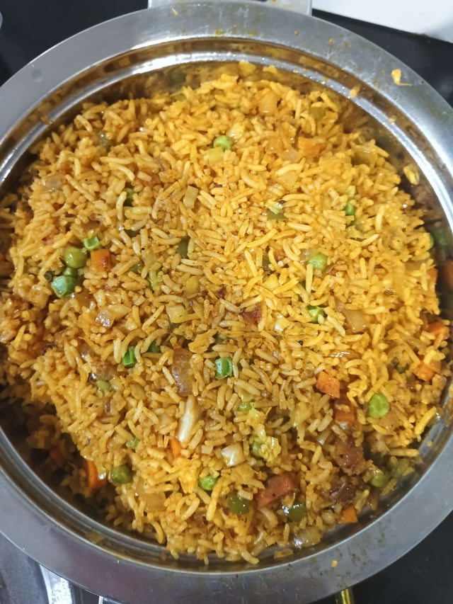 Delicious Veg Fried Rice prepared by COOX