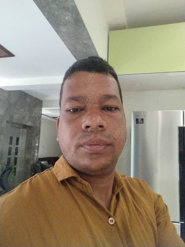 Chef from COOX at bookings. Professional cooks chefs at home