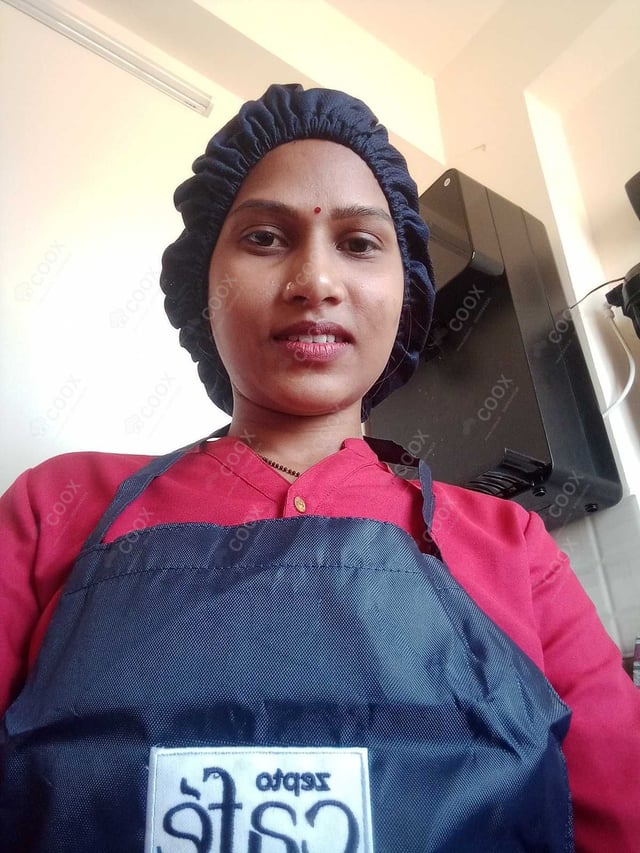 Chef from COOX at bookings. Professional cooks chefs at home