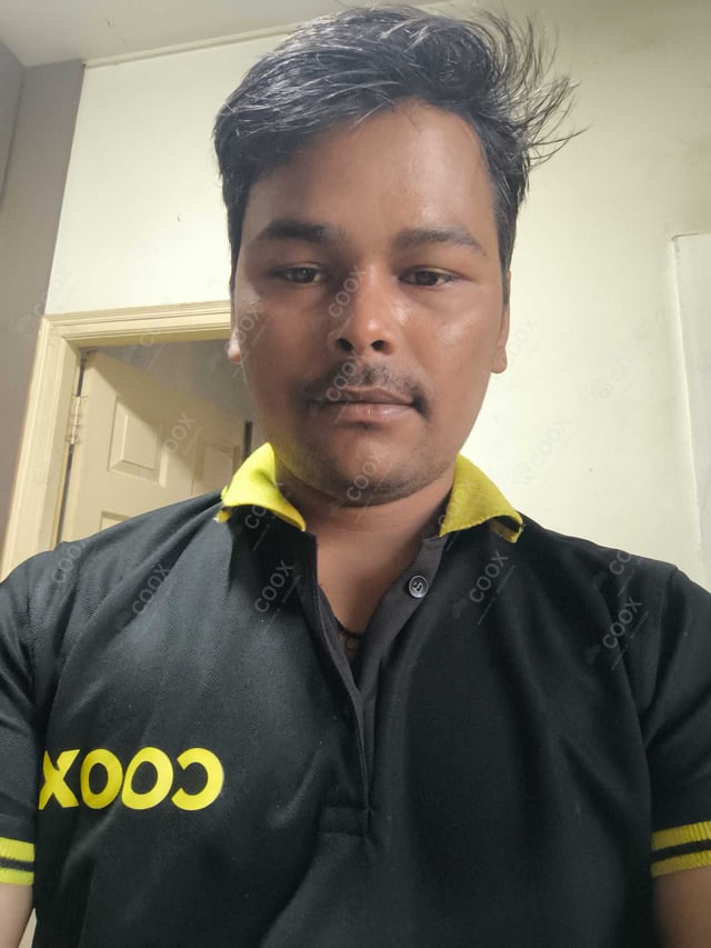 Chef from COOX at bookings. Professional cooks chefs at home