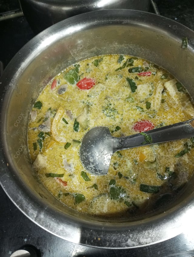 Delicious Green Thai Curry prepared by COOX