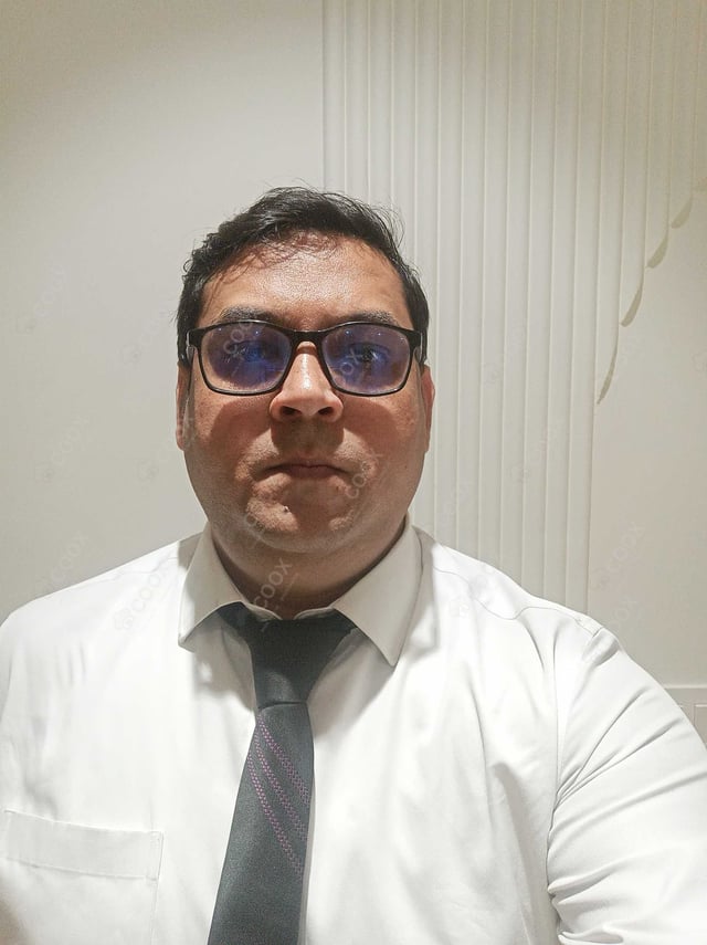 Chef from COOX at bookings. Professional cooks chefs at home