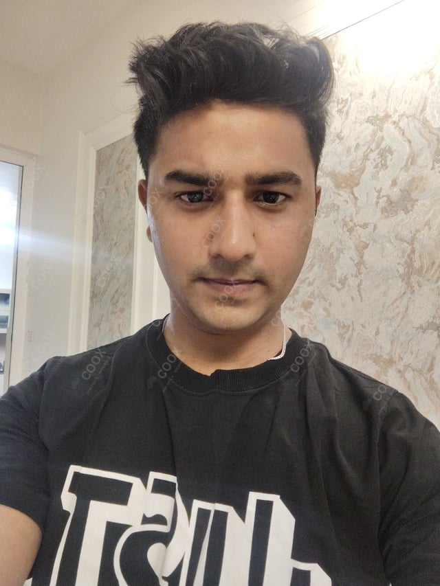 Chef from COOX at bookings. Professional cooks chefs at home