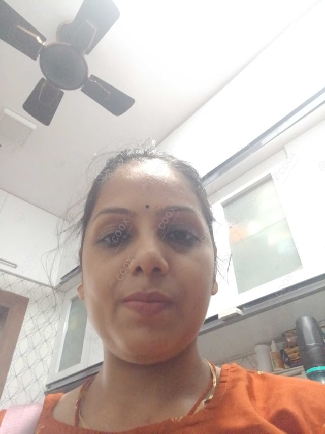 Chef from COOX at bookings. Professional cooks chefs at home