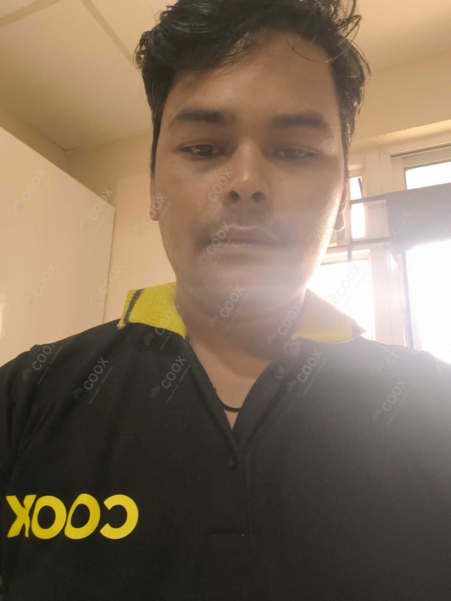 Chef from COOX at bookings. Professional cooks chefs at home