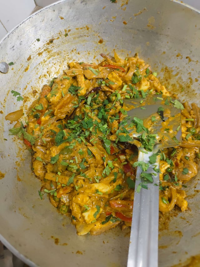 Delicious Veg Jalfrezi prepared by COOX