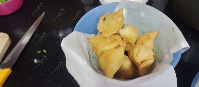 Tasty Chicken Fry cooked by COOX chefs cooks during occasions parties events at home