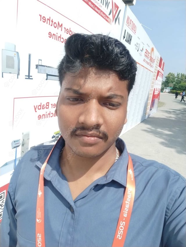 Chef from COOX at bookings. Professional cooks chefs at home